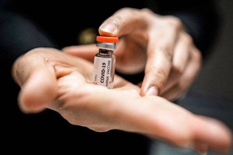 Vacinas: at o momento, nenhuma empresa pediu registro  Anvisa (Athit Perawongmetha/Reuters Business)