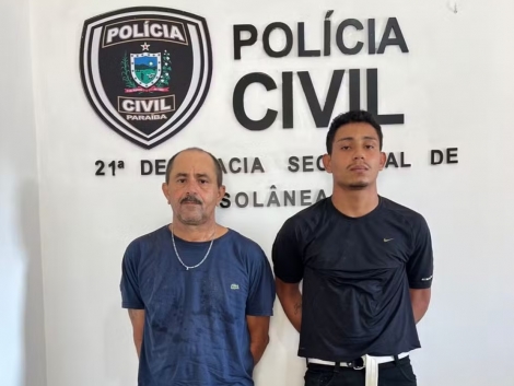  esquerda, Jos Wilton Flix Pereira, de 51 anos, namorado da vtima, e  direita o filho dele, Jalson Targino, de 22 anos. (Foto: Polcia Civil)