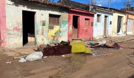 Moradores chegaram a perder mveis e eletrodomsticos. Foto: Pedro Jnior/TV Cabo Branco