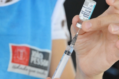 Joo Pessoa segue imunizando adolescentes com comorbidades ou deficincia.