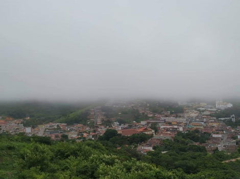 Dia de chuva em Bananeiras. O aviso de alerta vale at 10h do domingo (19).
