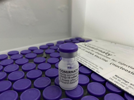 Este  o segundo lote de vacinas da Pfizer/Comirnaty distribudo na Paraba