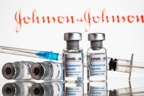 Vacina contra covid: proteo  de 70% com a dose nica (Dado Ruvic/Illustration/File Photo/Reuters)