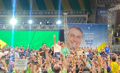 Atual presidente subiu ao palco ao lado da primeira-dama, Michelle Bolsonaro. Braga Netto foi anunciado como vice da chapa