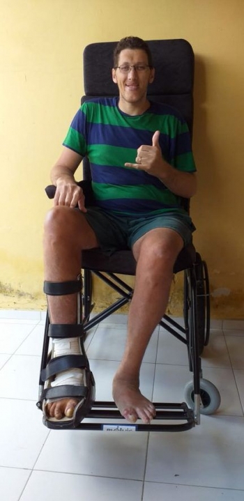 Nino, como o paraibano  conhecido, deixou de andar e passou a conviver com dor h quatro anos e meio, quando foi diagnosticado com osteomielite