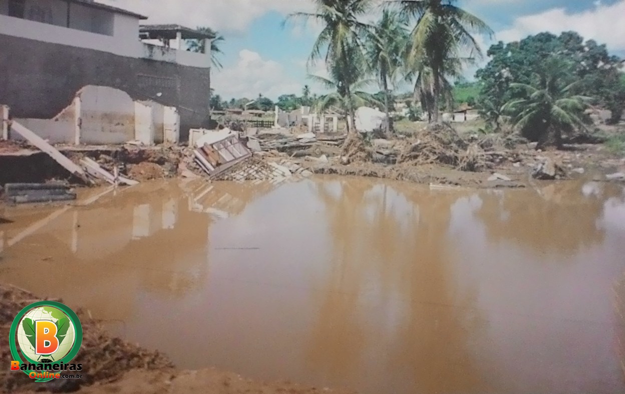 Alagoa Grande dias depois do rompimento da barragem de Camará, que aconteceu no dia 17 de junho de 2004 (Foto: arquivo pessoal)